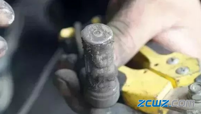 轴承黄油太多,ABS传感器故障不断