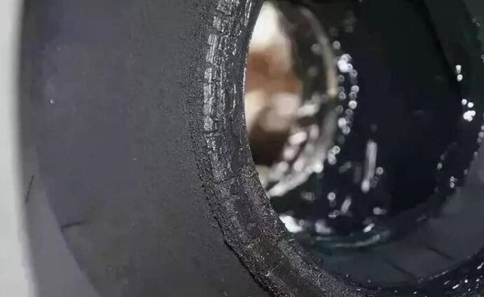 轴承黄油上得太多,竟会产生这样的后果......